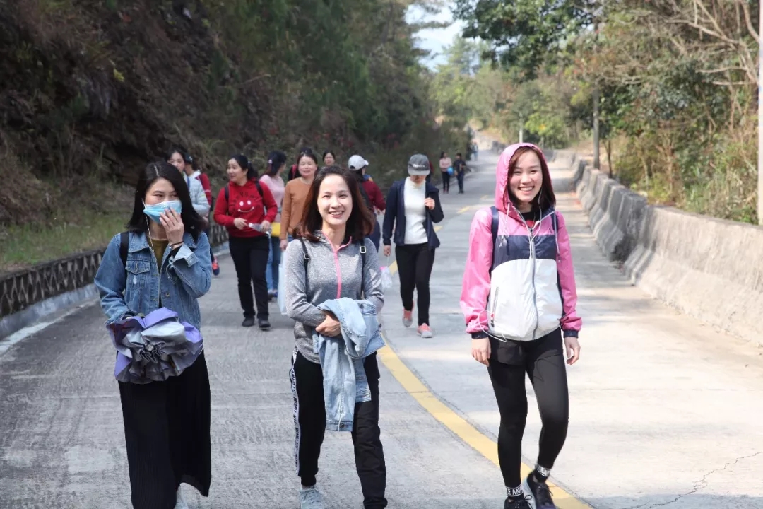 918²©ÌìÌÃ(ÖйúÇø)¼¯ÍÅ