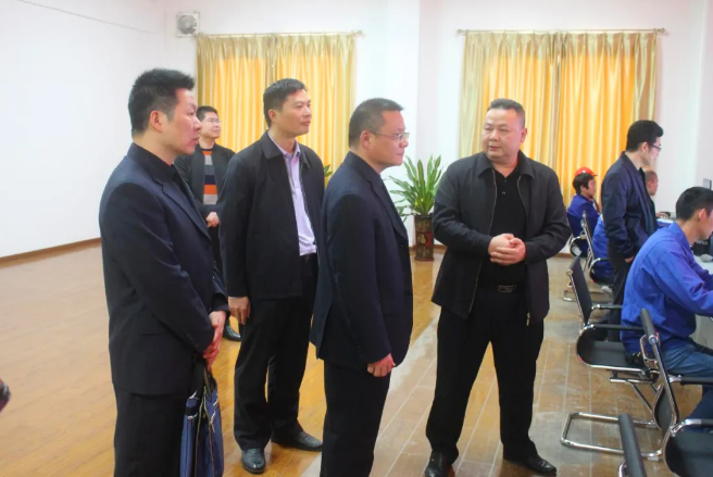 918²©ÌìÌÃ(ÖйúÇø)¼¯ÍÅ